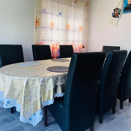 Pensiunea Anuca Poienile Izei